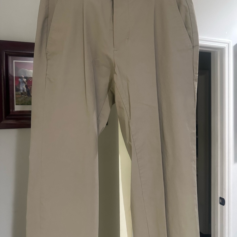 Vineyard Vines Tan Chinos Classic Straight-Leg